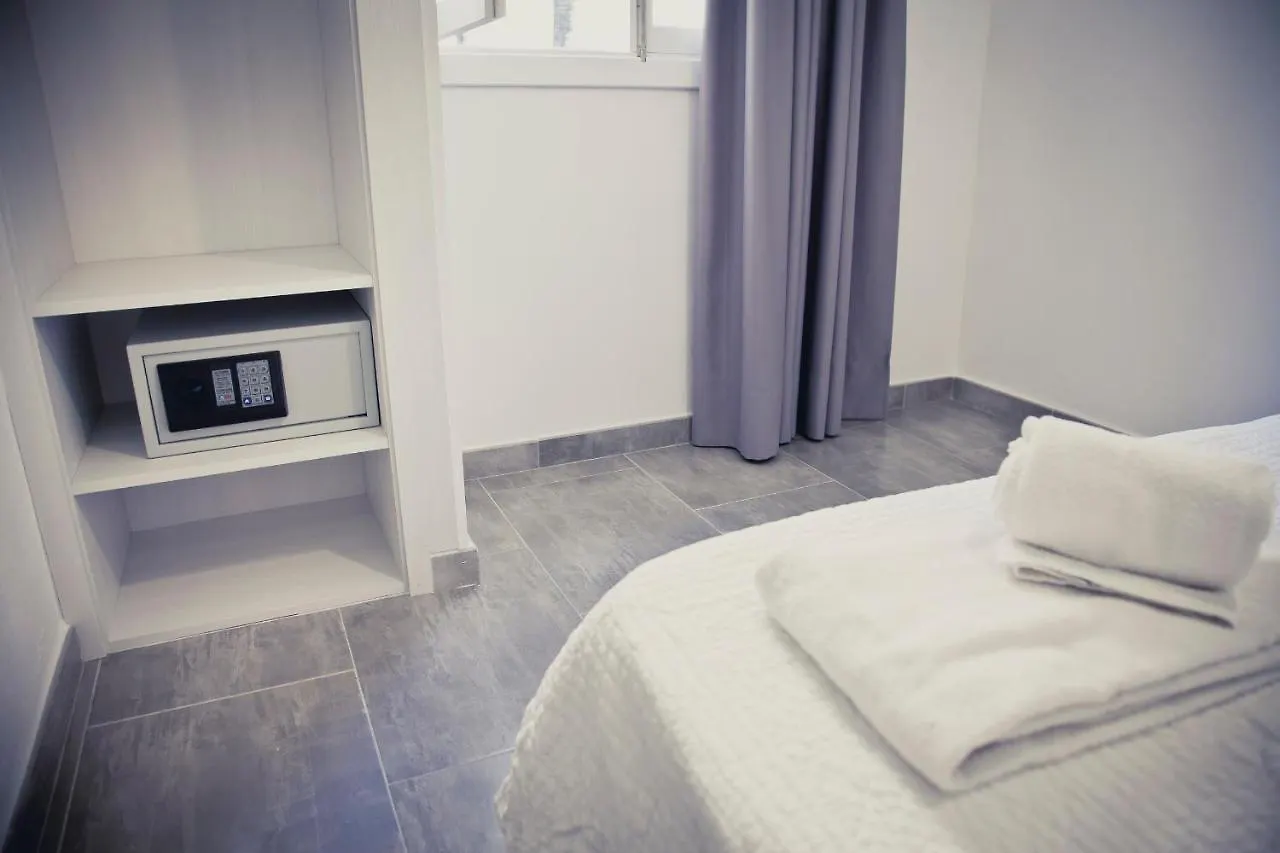 Apartamentos Playa Ferrera Cala Ferrera  Spain