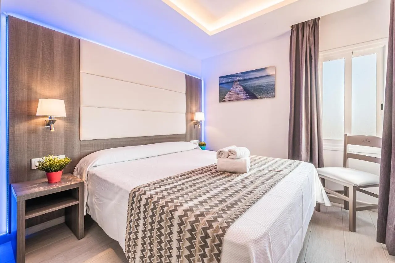Apartamentos Playa Ferrera Cala Ferrera  Aparthotel Cala Ferrera (Mallorca)