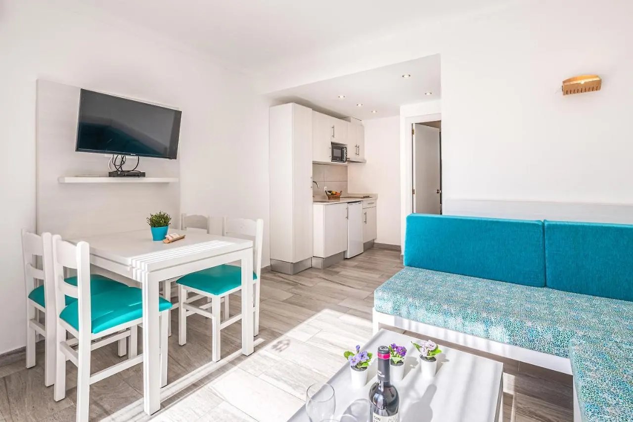 Apartamentos Playa Ferrera Cala Ferrera