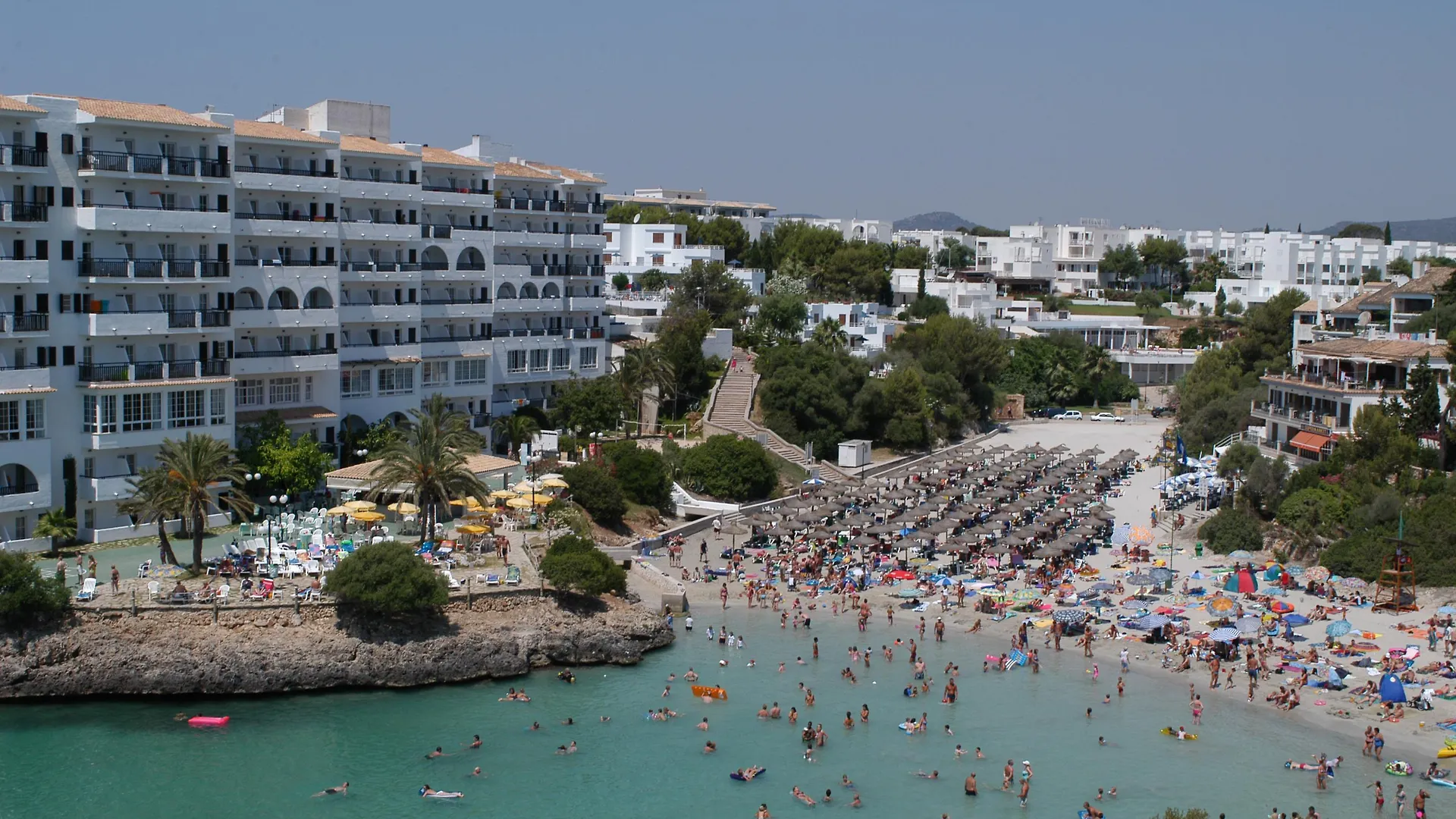 Aparthotel Apartamentos Playa Ferrera Cala Ferrera